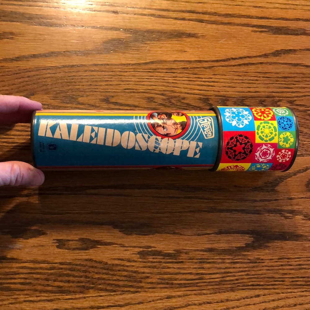 Vintage Steven Mfg. Co. 1973 No.150 COLOR Kaleidoscope 9” long